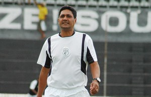 Flávio Barros é o novo técnico do Treze Futebol Clube