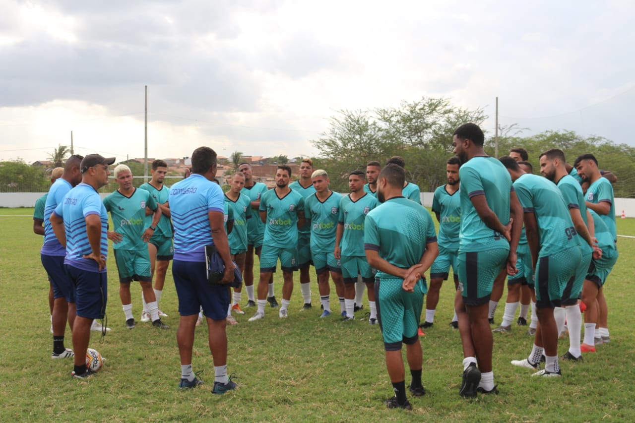 Treze apresenta mais dois reforços para competição estadual